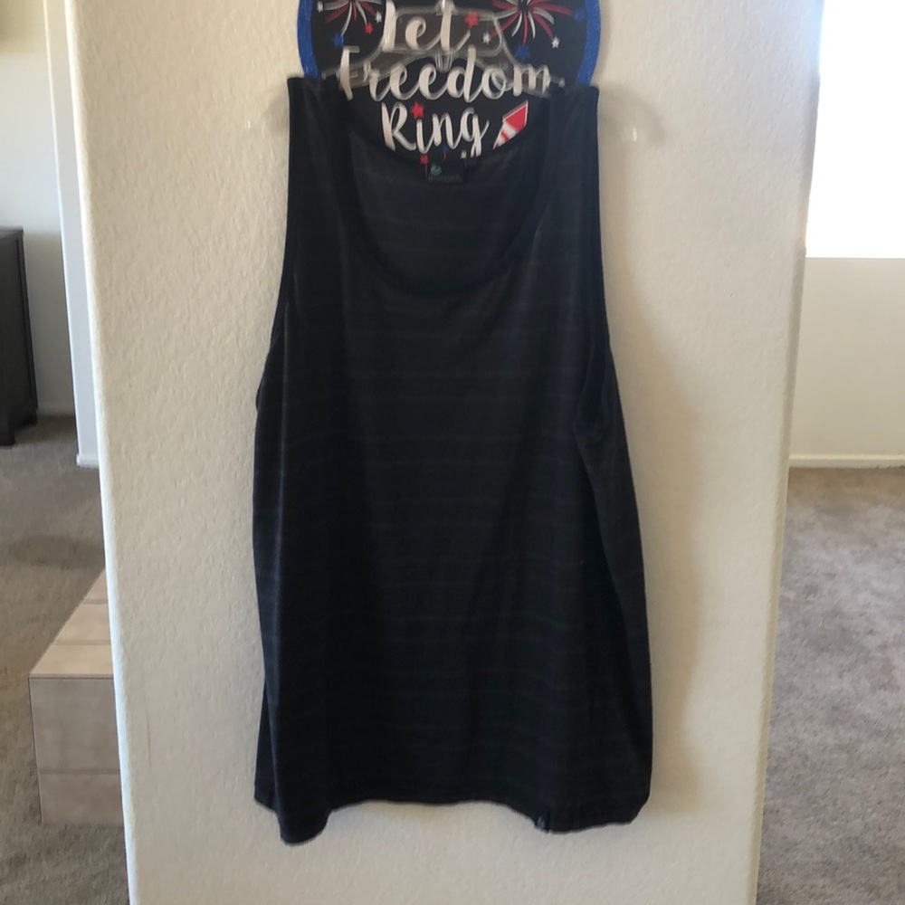 Men's tank 2XL